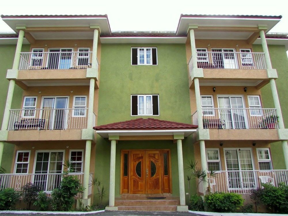 Centrally Located Guest Apartments Kingston Ngoại thất bức ảnh